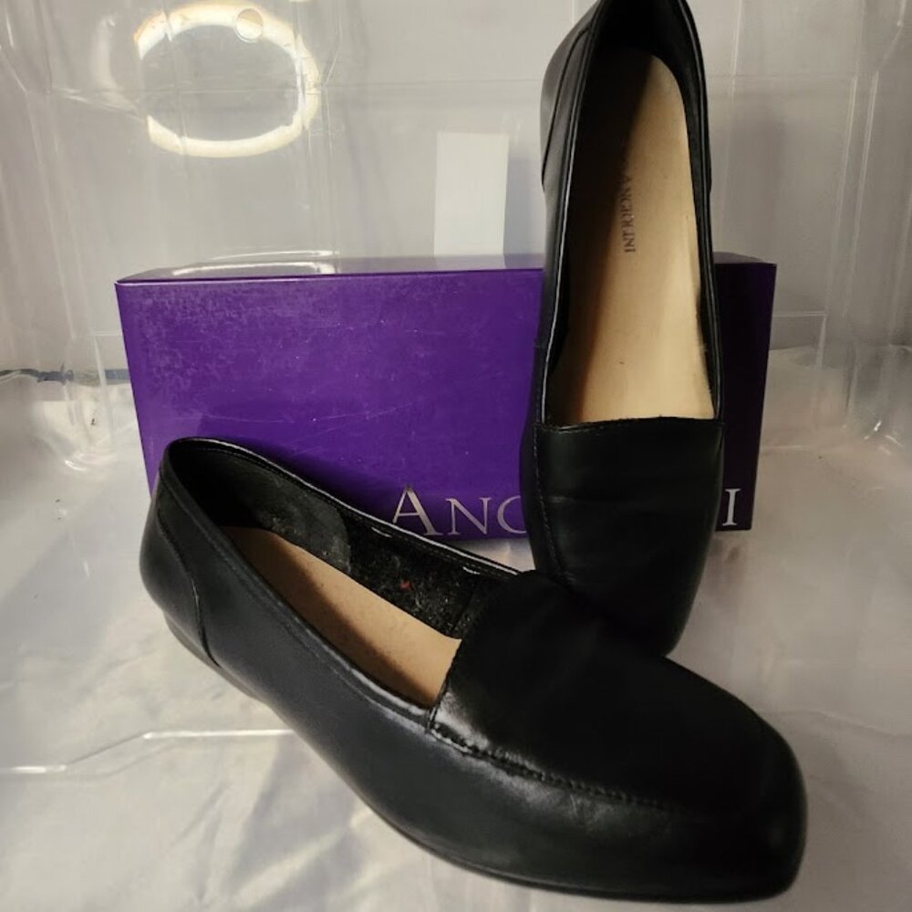 ENZO ANGIOLINI LIBERTY Black Leather Ladies Flats 6.5M